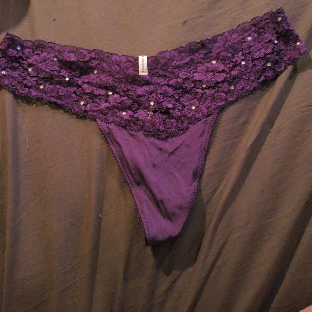 VS Pink Thong